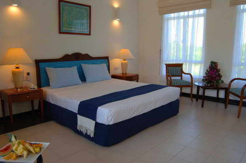 Pigeon Island Beach Resort And Spa Нилавели Номер фото